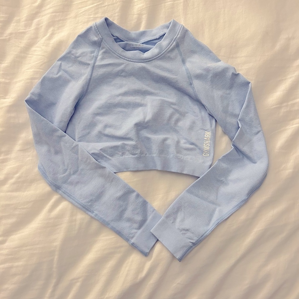Gym shark woman’s long sleeve. size small